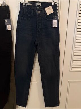 Women’s Jeans - Classic Slim Fit
